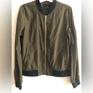 Zara lightweight bomber jacket. Olive green. Size Small.